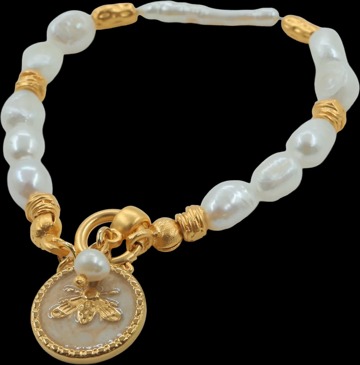 GOLDEN BEE CHARM İNCİ BİLEKLİK 