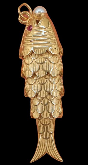 Voyager Gold Fish Pearl Charm